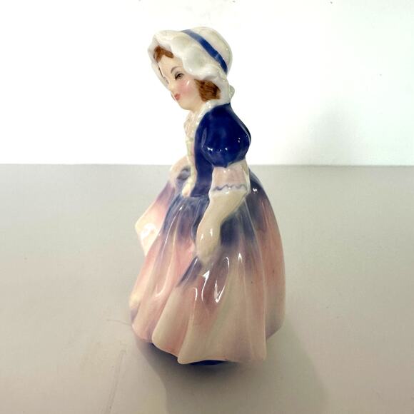 Royal Doulton Vintage Figurine‎ Dinky Do HN 1678 Leslie Harradine Classic Statue - Picture 8 of 8